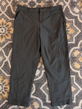 Kirkland Signature Army Green Straight-Leg Travel Pants
